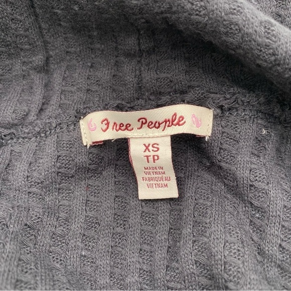 Free People Juicy‎ Long Sleeve Slouchy Turtleneck Shirt Sweater Top Black (NWT) - Picture 6 of 7